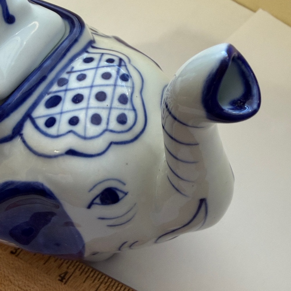 Bombay Elephant Tea Pot - Picture 8 of 9